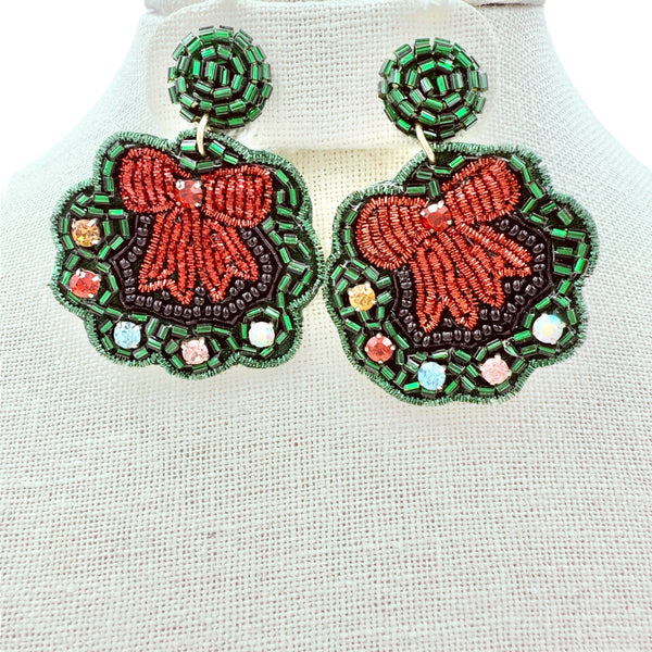 Christmas Wreath Beaded Earrings (1.5x1.75in)